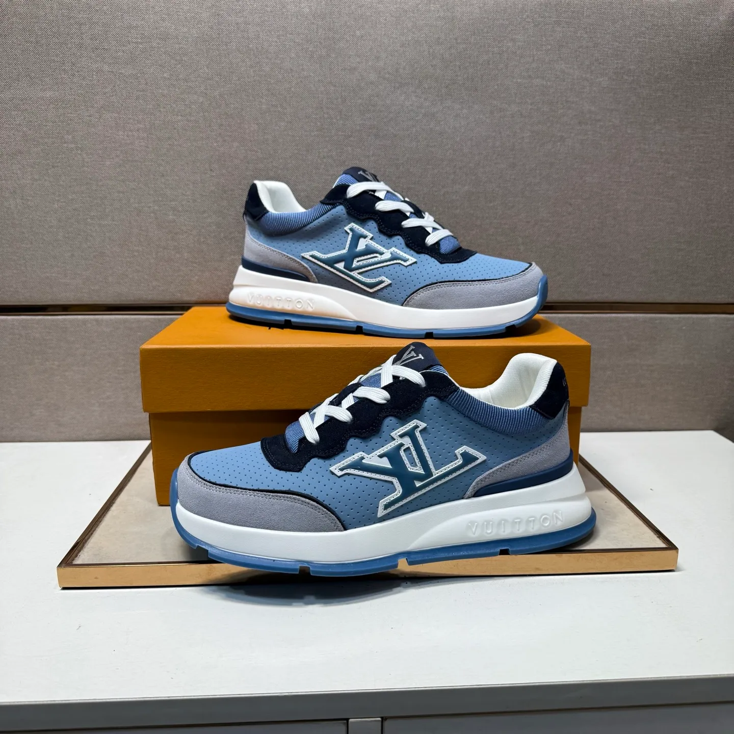 ⬛️Men's shoes 💰p442 [LV～] Men's casual shoes 2025z cabinet sales simultaneously 🔶Size: 38-44#️⃣ 🔷3 colors🔜The upper is made of multi-material splicing➕Mesh lining, comfortable and breathable, sole: original comfortable and wear-resistant outsole, ⚠️real thing📱photographed🎬real thing is better📢📢📢
